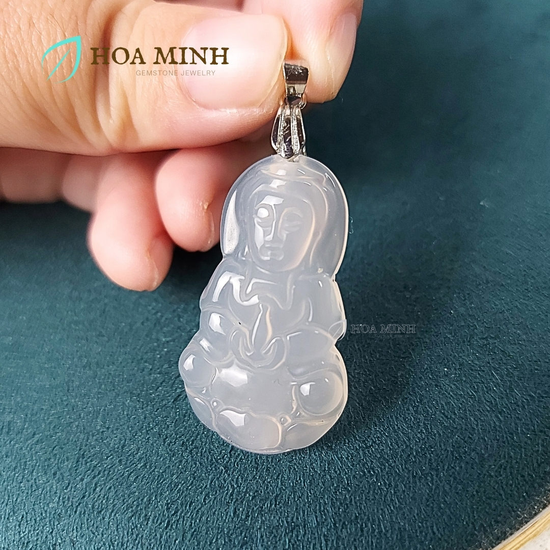 Mặt dây chuyền đá Mã Não A Phật Bà Quan Âm size 36.8x21mm phong thái từ bi, điềm nhiên may mắn