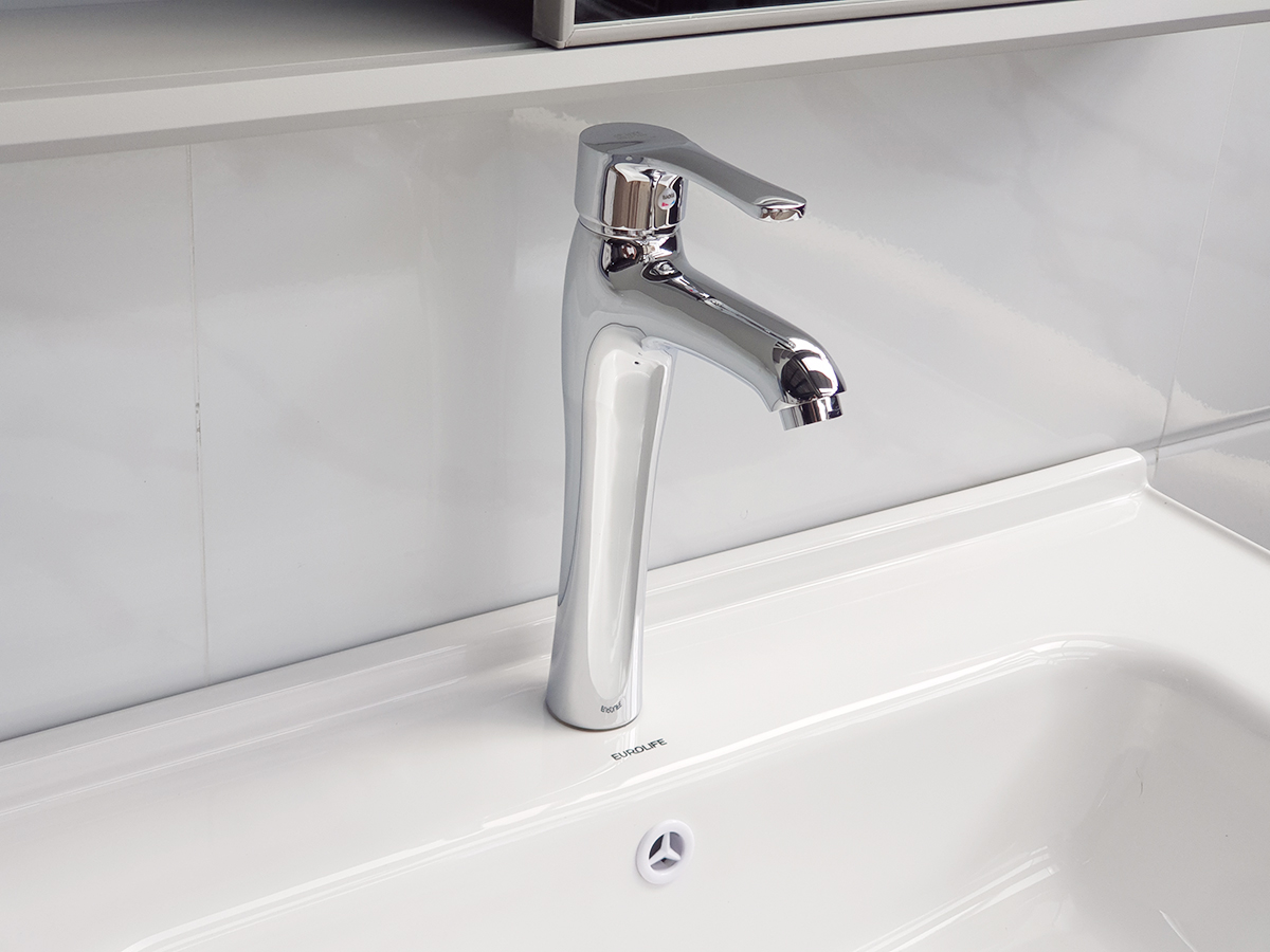 Vòi Lavabo nóng lạnh Đồng mạ Chrome Eurolife EL-D19