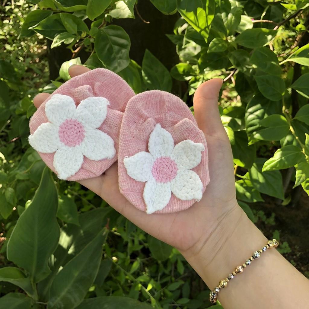 Tất hình bông hoa siêu kute cho bé gái từ 3 tháng đến 2 tuổi
