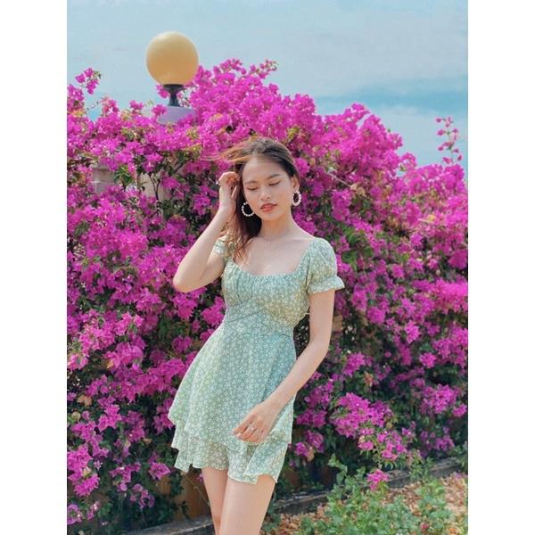 Jumsuit hoa hai tầng