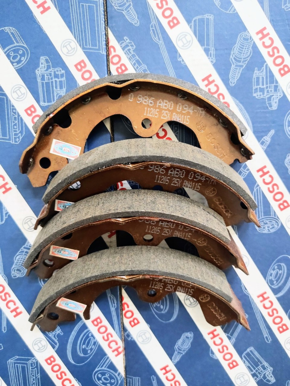 Bố Càng Sau Toyota Corolla II 1.3/1.5 - Bosch BP 0094