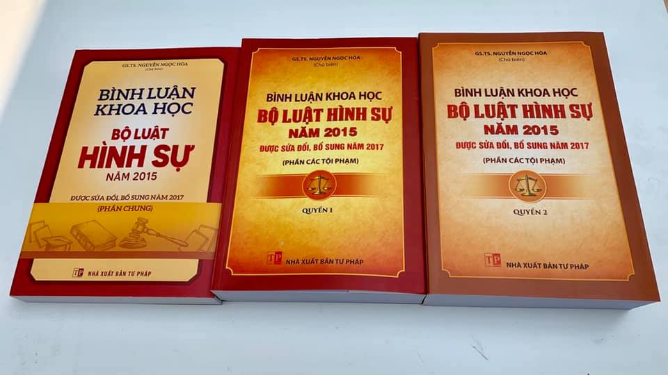 Combo 3 Cuốn: Bình Luận Khoa Học Bộ Luật Hình Sự 2015 Được Sửa Đổi, Bổ Sung Năm 2017 (Phần Chung) + (Phần Các Tội Phạm) - Quyển 1 + (Phần Các Tội Phạm) - Quyển 2