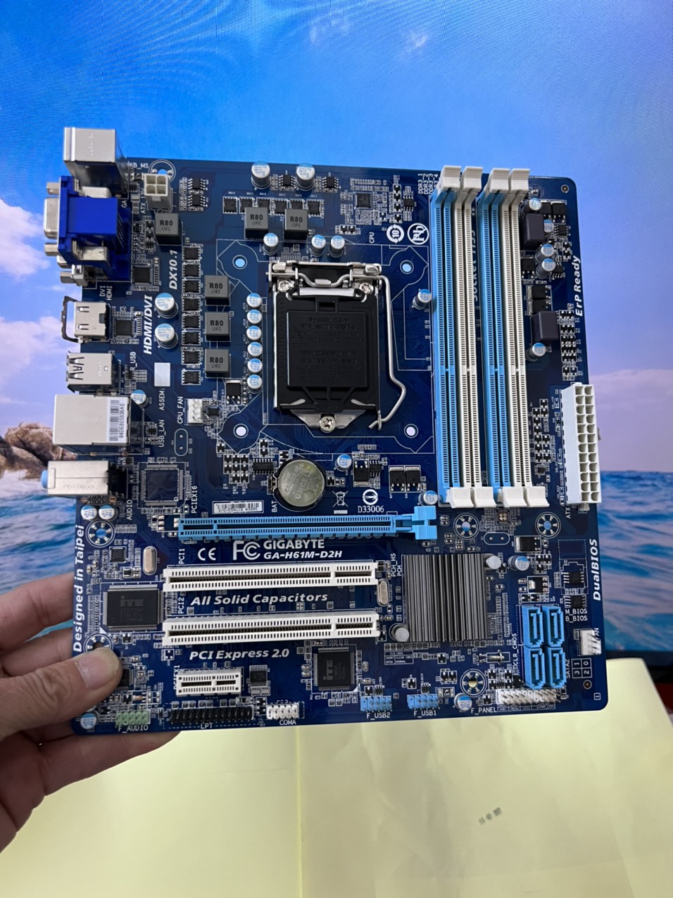 Bo Mạch Chủ (Mainboard) GIGABYTE H61M-D2H - HÀNG CHÍNH HÃNG