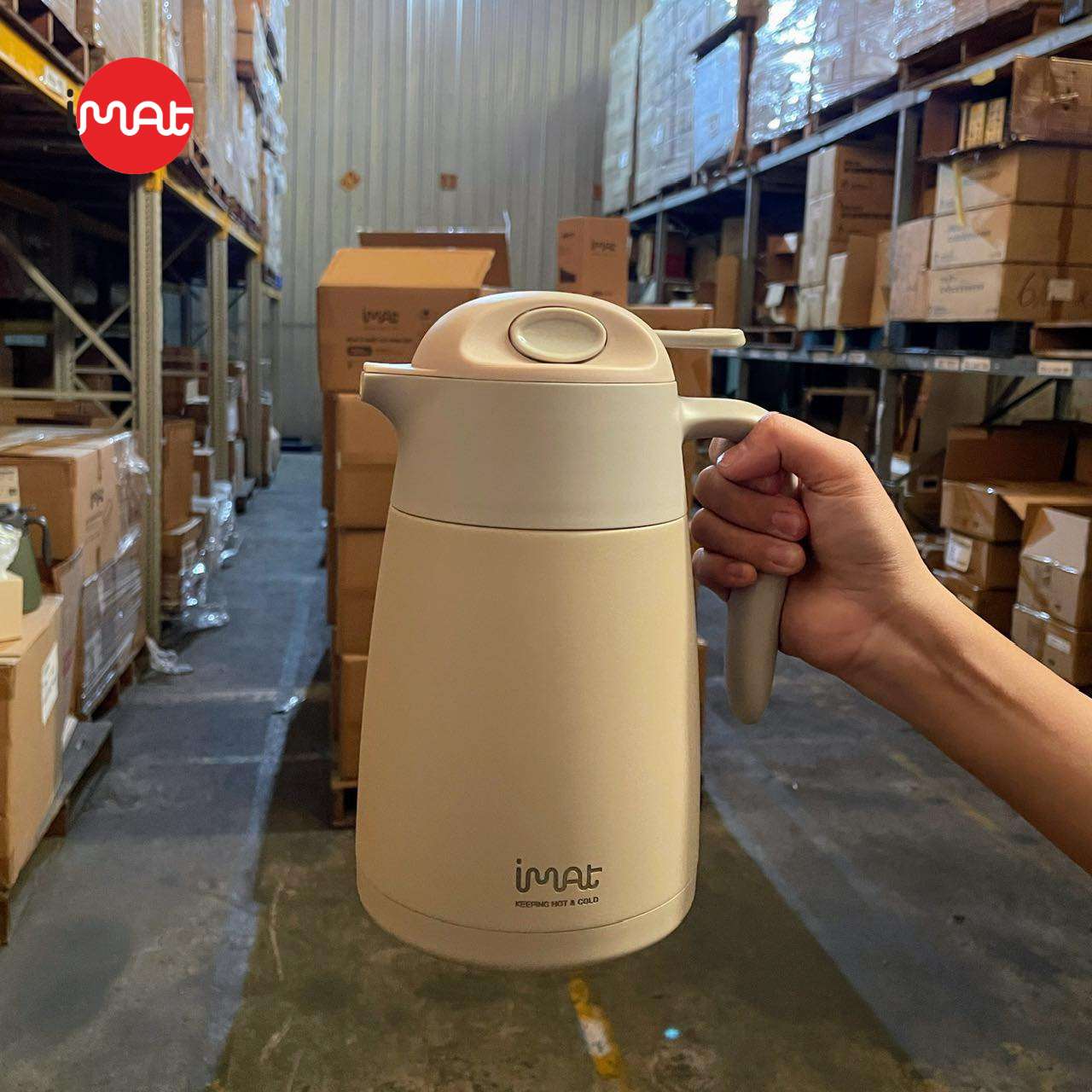 Bình ủ nhiệt iMat có phin lọc 1500ml màu vàng be kem, ruột bình, phin lọc làm bằng Inox 304 không gỉ