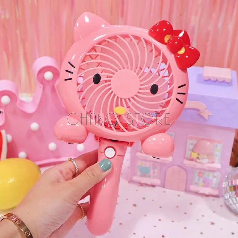 Quạt Tích Điện Cầm Tay, Quạt Mini Để Bàn Có Kèm Đèn Họa Tiết Hello Kitty, Doremon Siêu Hot