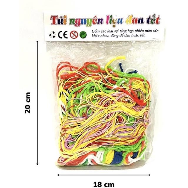 Túi nguyên liệu đan tết nhiều loại sợi và màu sắc tươi sáng đồ chơi mầm non thông tư 02
