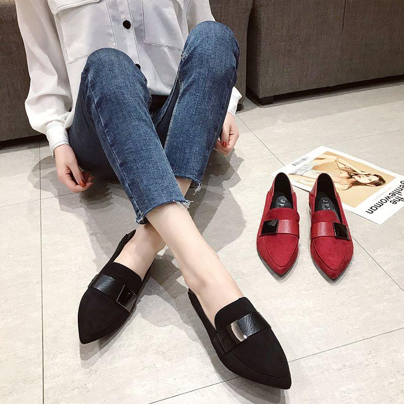 The new Korean suede shoes in spring, ins, wear black vintage British shoes with pointed heels