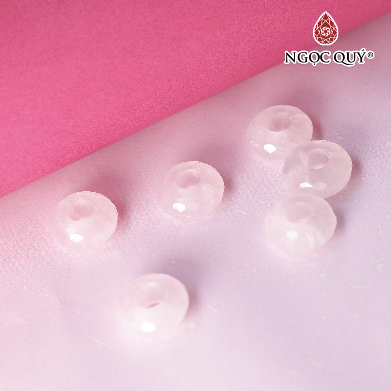 Charm đá hình bánh xe đá thạch anh hồng 14mm lỗ 5mm mệnh hỏa, thổ - Ngọc Quý Gemstones