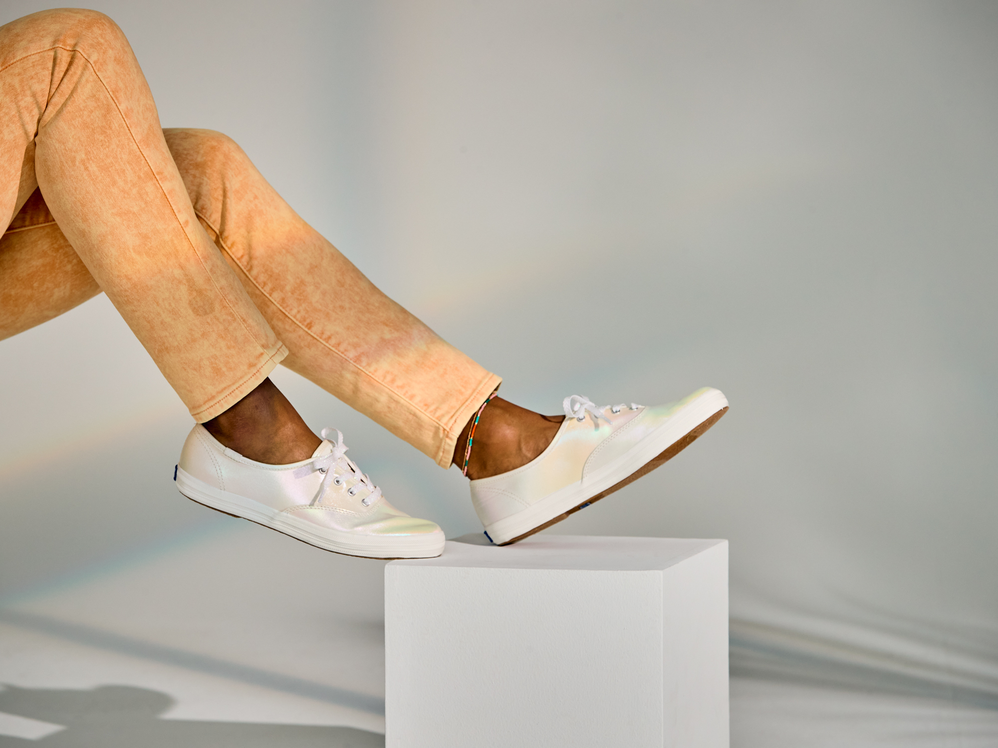 Giày Keds Nữ- Champion Irridescent Canvas White Multi- KD065886