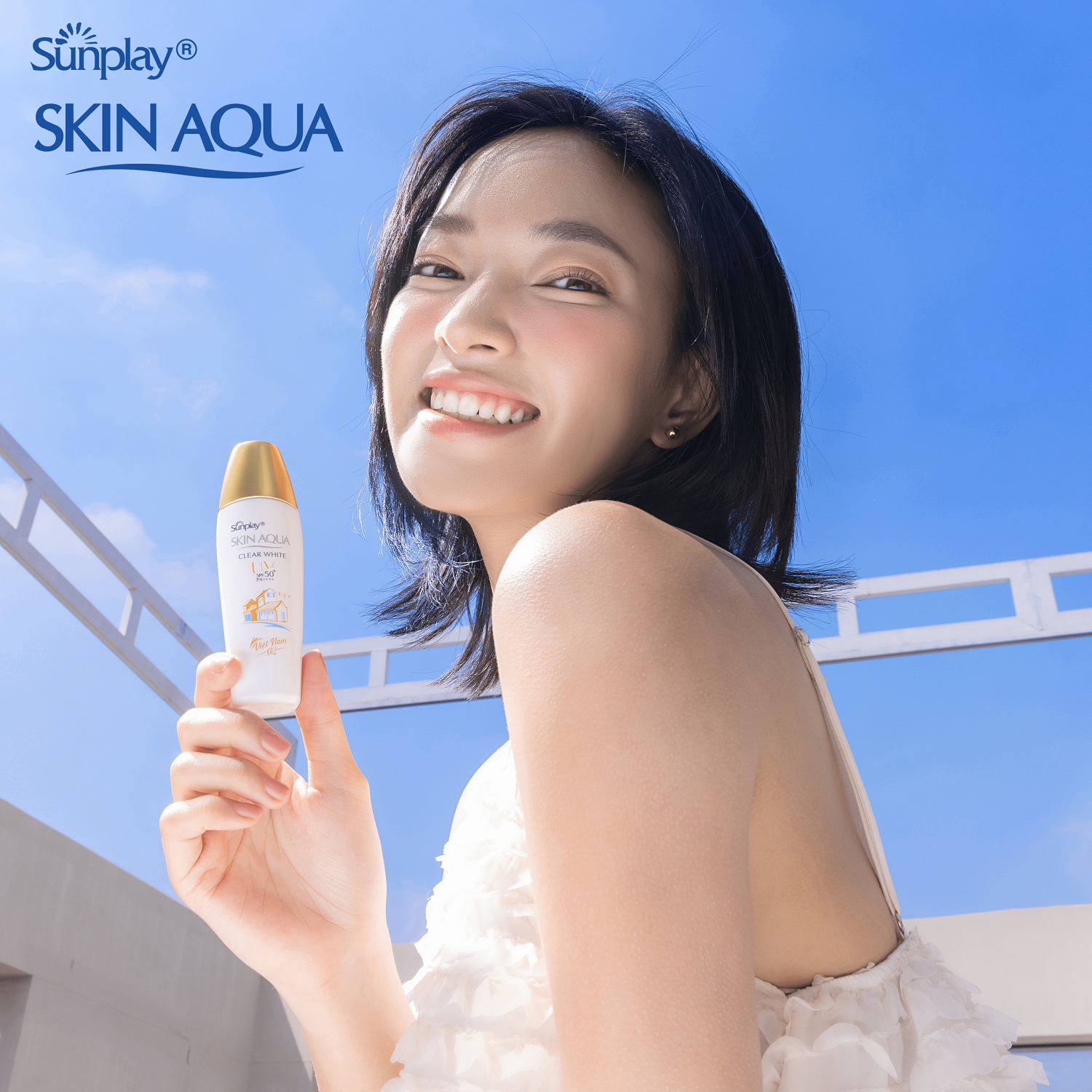 Sữa chống nắng dưỡng da trắng mịn Sunplay Skin Aqua Clear White Limited Editon SPF 50+, PA++++ (25g)