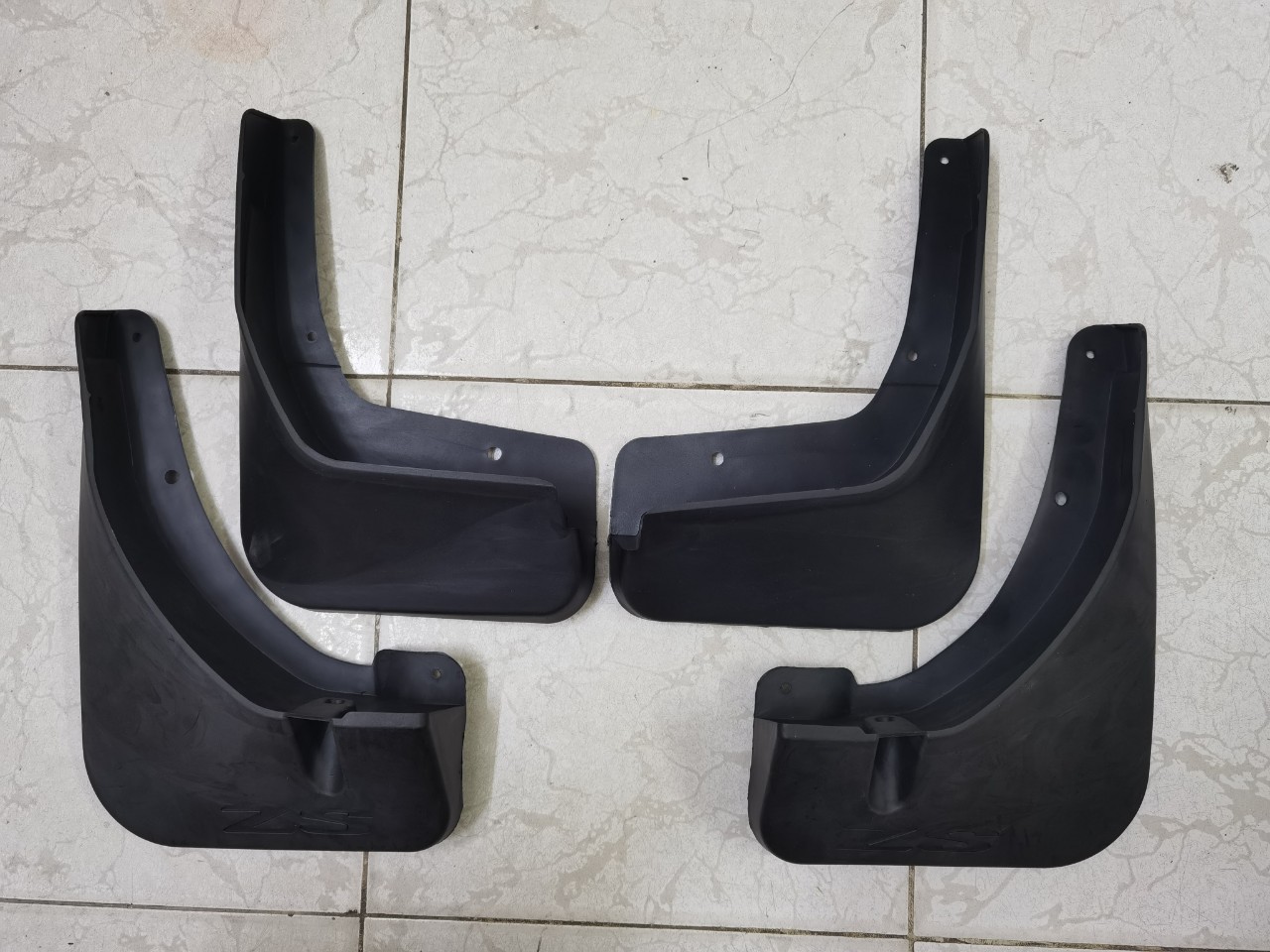 Bộ chắn bùn bánh xe MG ZS (Bản Trung) 2020-