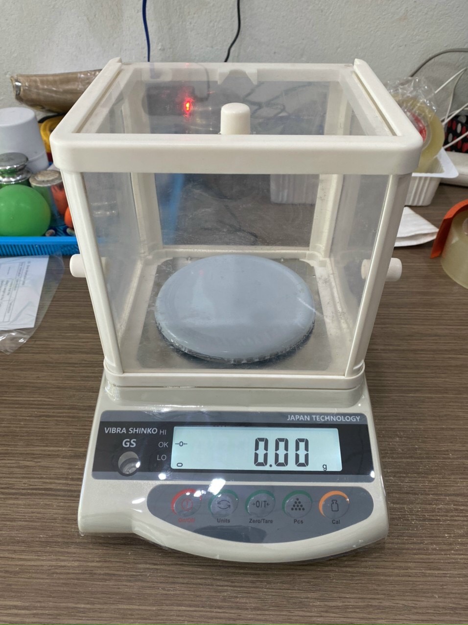 CÂN KỸ THUẬT VIBRA SHINKO GS 320G Model: GS322N 320G x 0.01g