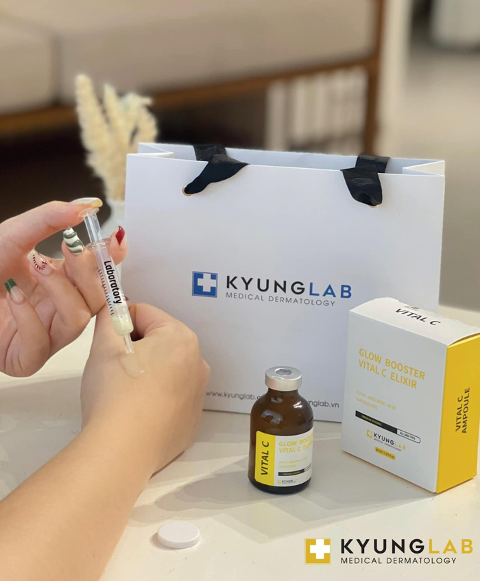 Huyết Thanh Tái Sinh Tế Bào Da Kyung Lab Glow Booster Vital C Elixir - giúp kháng viêm, bảo vệ da, thu nhỏ lỗ chân lông, ngăn ngừa mụn, sạm nám da