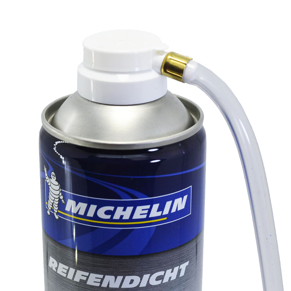 Chai vá lốp xe khẩn cấp Michelin 92423 tặng kèm 1 lá thơm treo ô tô huong ngẫu nhiên hoặc móc khóa