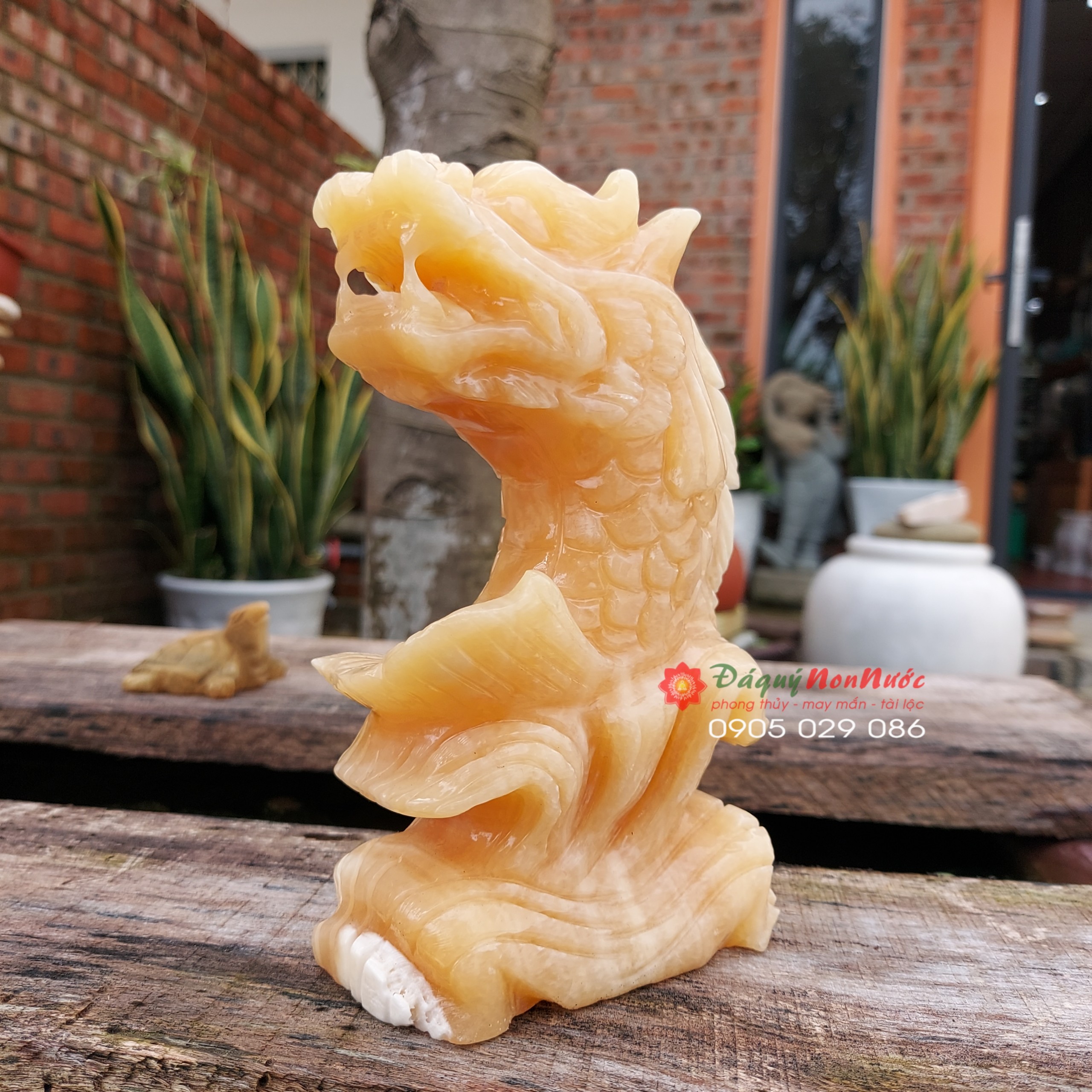 Tượng cá chép hóa rồng phong thủy đá ngọc hoàng long cao 15cm - đá Non Nước