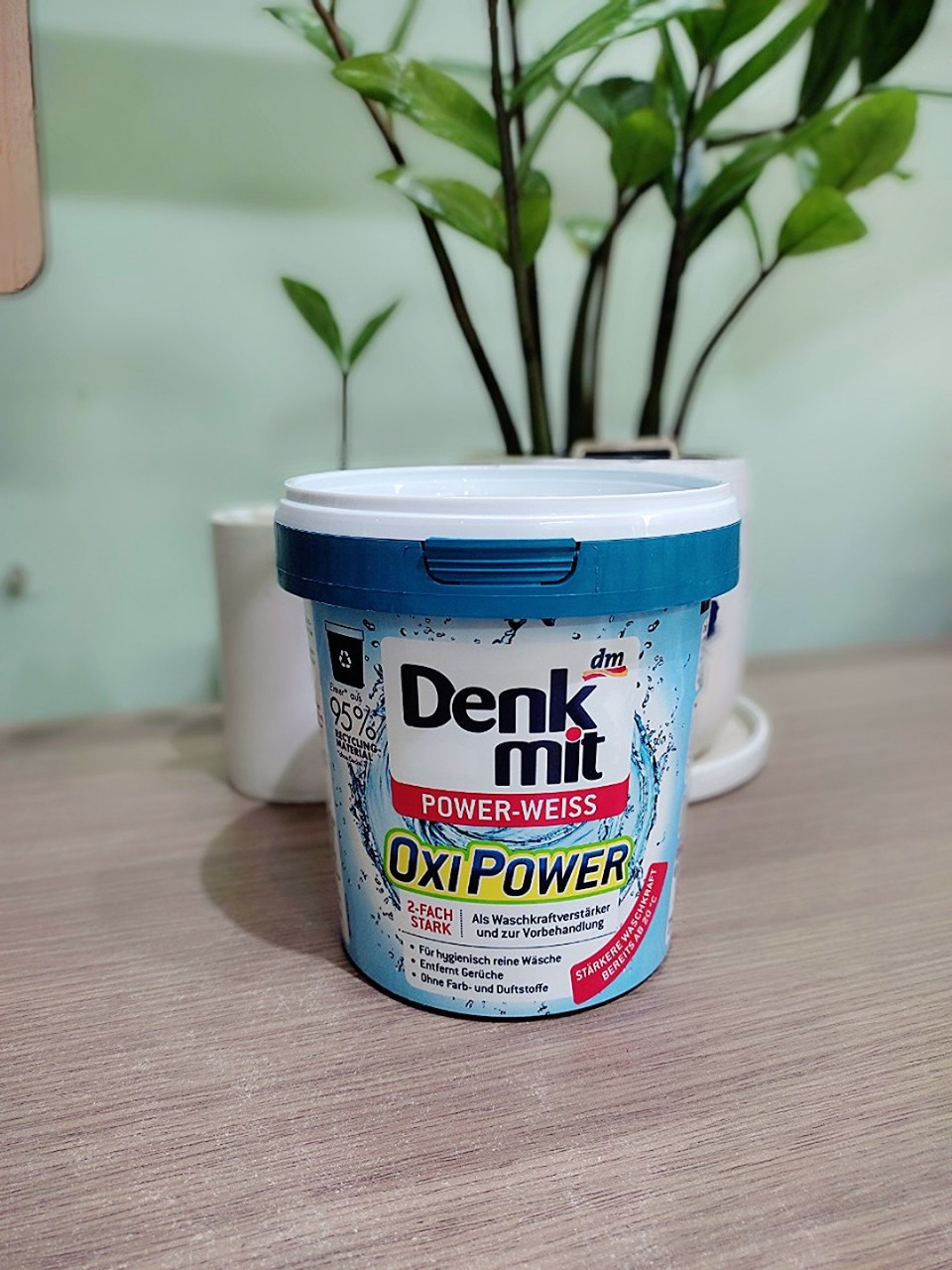 Hộp bột tẩy trắng quần áo  Oxi Power DENKMIT 750 g