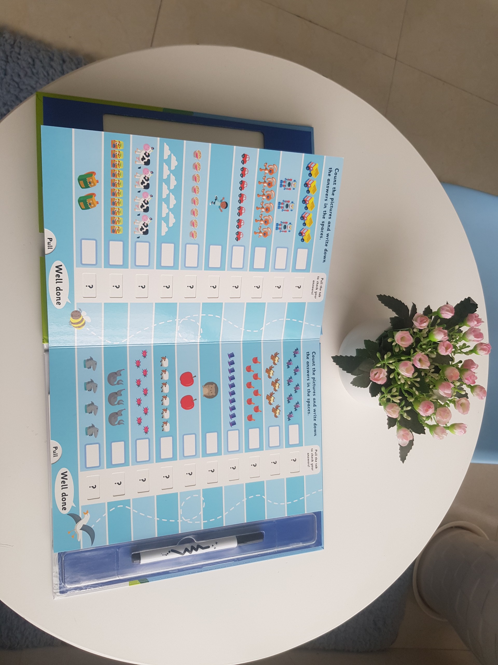 Sách tẩy xóa tiếng Anh - Cùng học đếm - Let's learn counting (Wipe-clean reusable book)