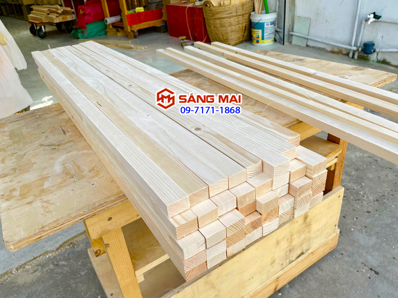 Thanh gỗ thông 2cm x 3cm x dài 1m + láng mịn 4 mặt