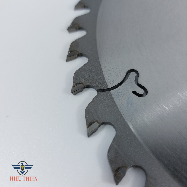 Lưỡi cắt gỗ hợp kim 235mm 40 răng SENKA