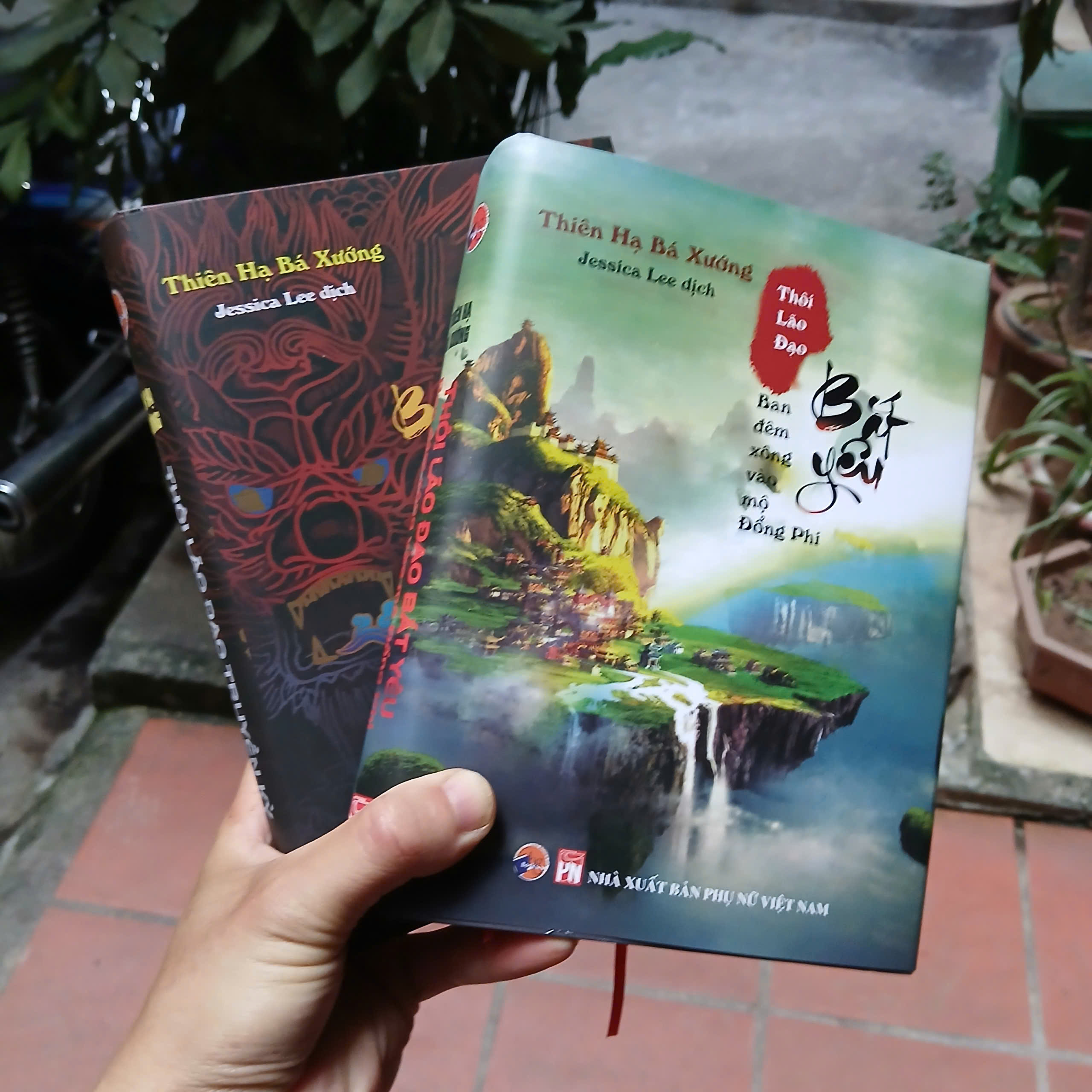 Combo sản phẩm sách bìa mềm 2 cuốn Bộ Thôi Lão Đạo Bắt Yêu và Thôi Lão Đạo Truyền kỳ