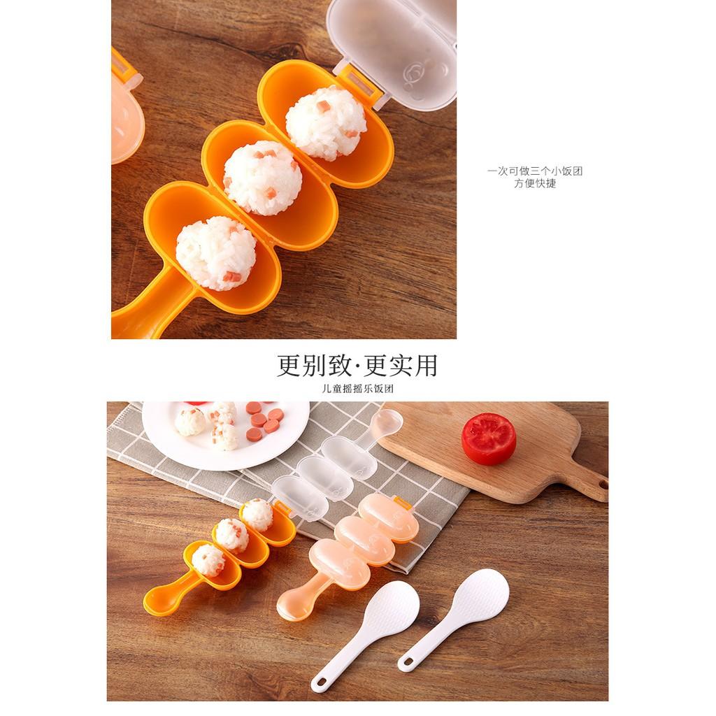 Khay Lắc Cơm Cho Bé Yêu Tặng Kèm Vá