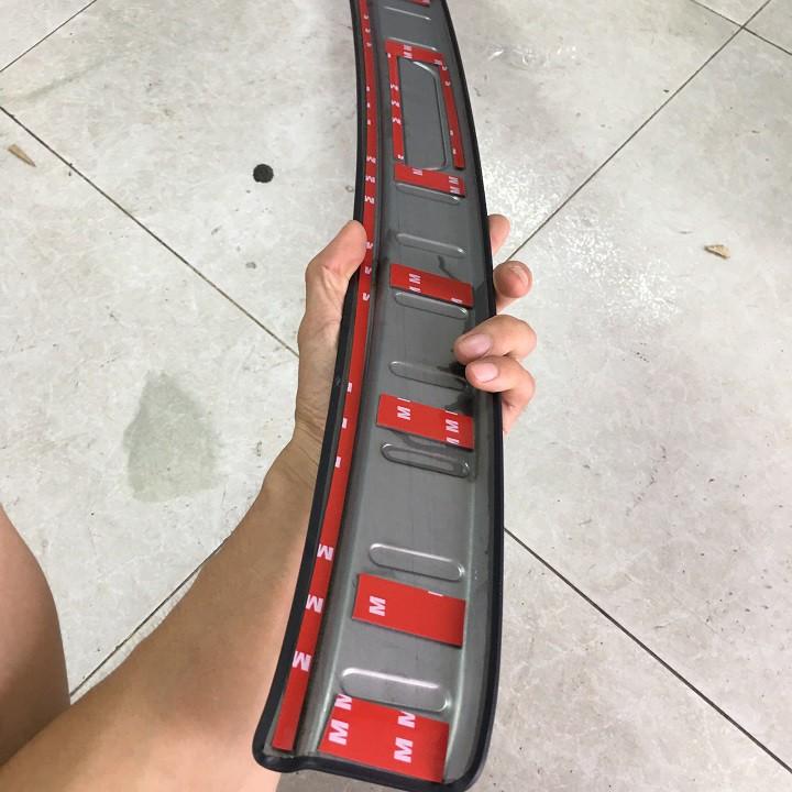 Ốp chống trầy cốp trong, ngoài xe Kia Soluto 2018-2023 titan cao cấp