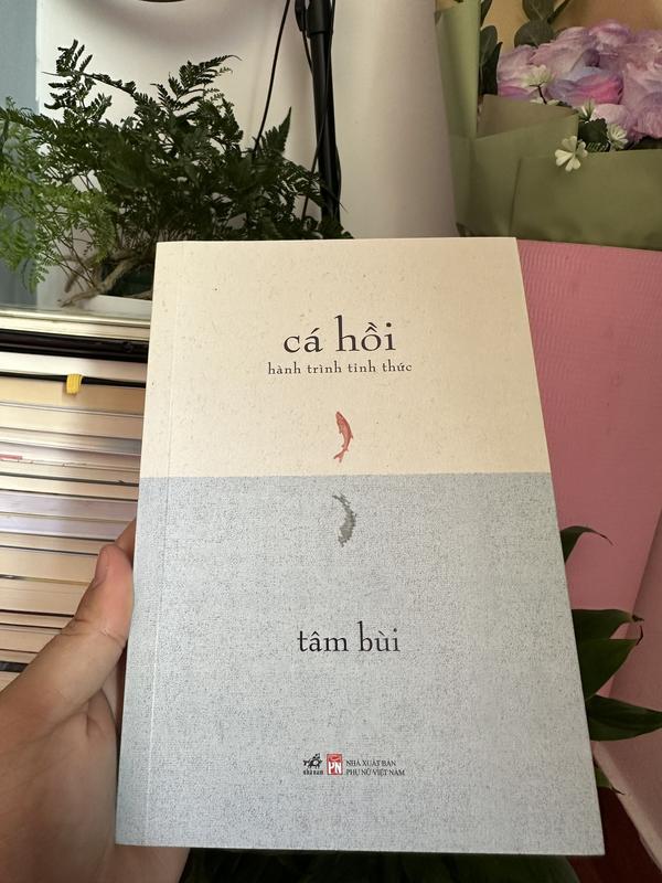 Sách - Cá hồi: Hành trình tỉnh thức (Nhã Nam HCM)