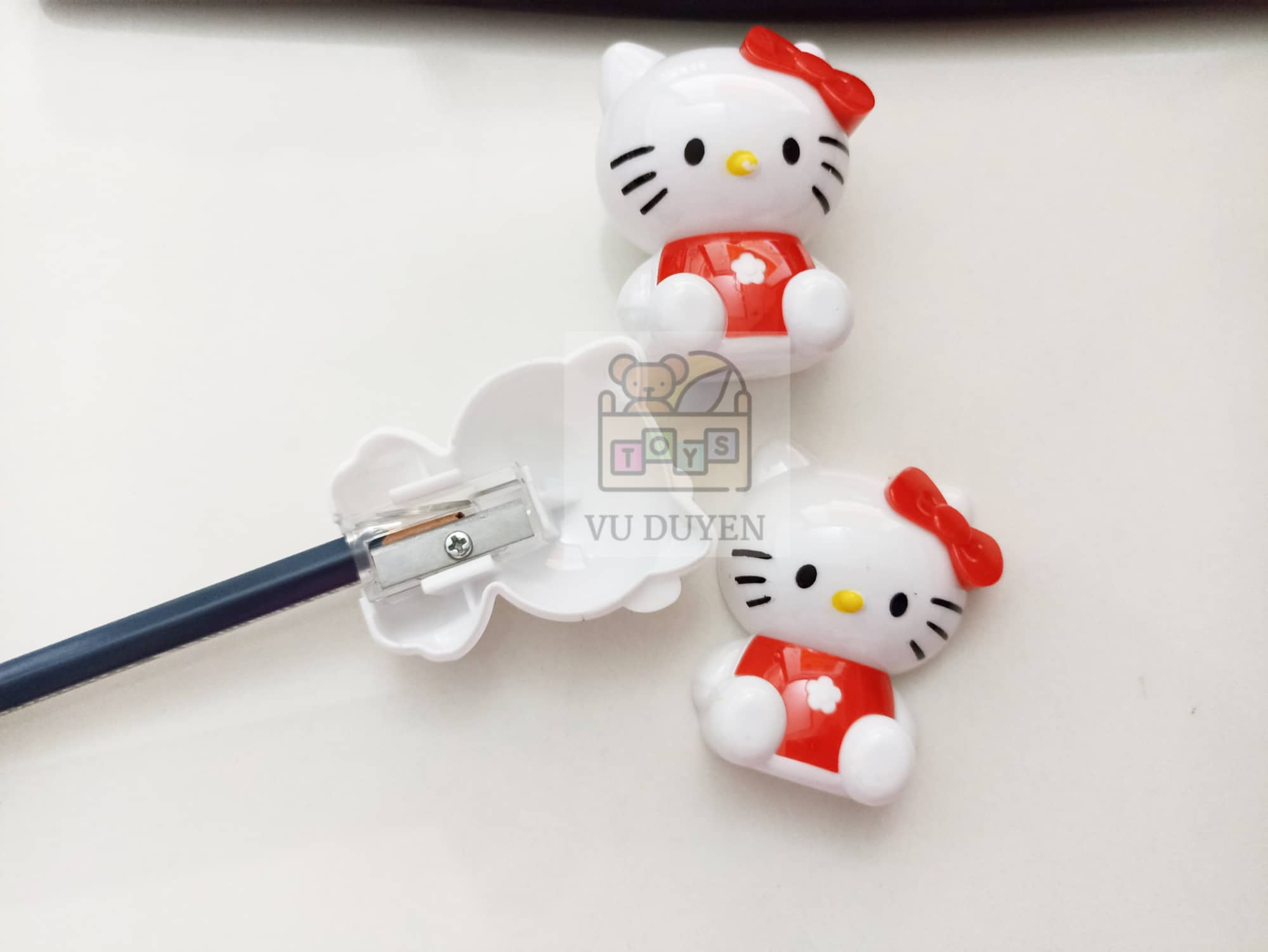 Đồ chuốt bút chì hình kitty dễ thương