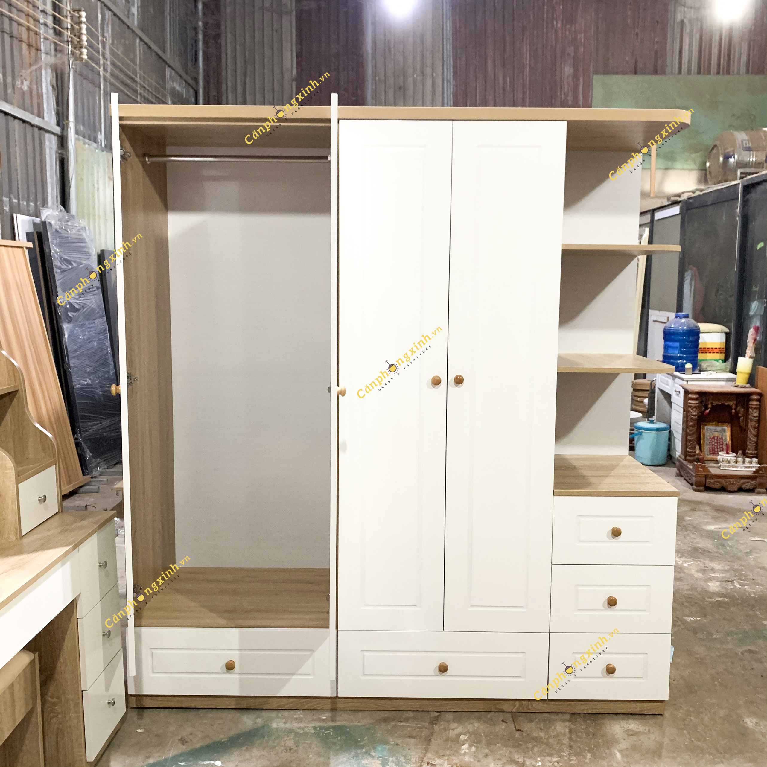 Tủ quần áo CPX-T33, tủ áo cánh sơn viền 2K có kệ hộc trang trí,gỗ cn MDF