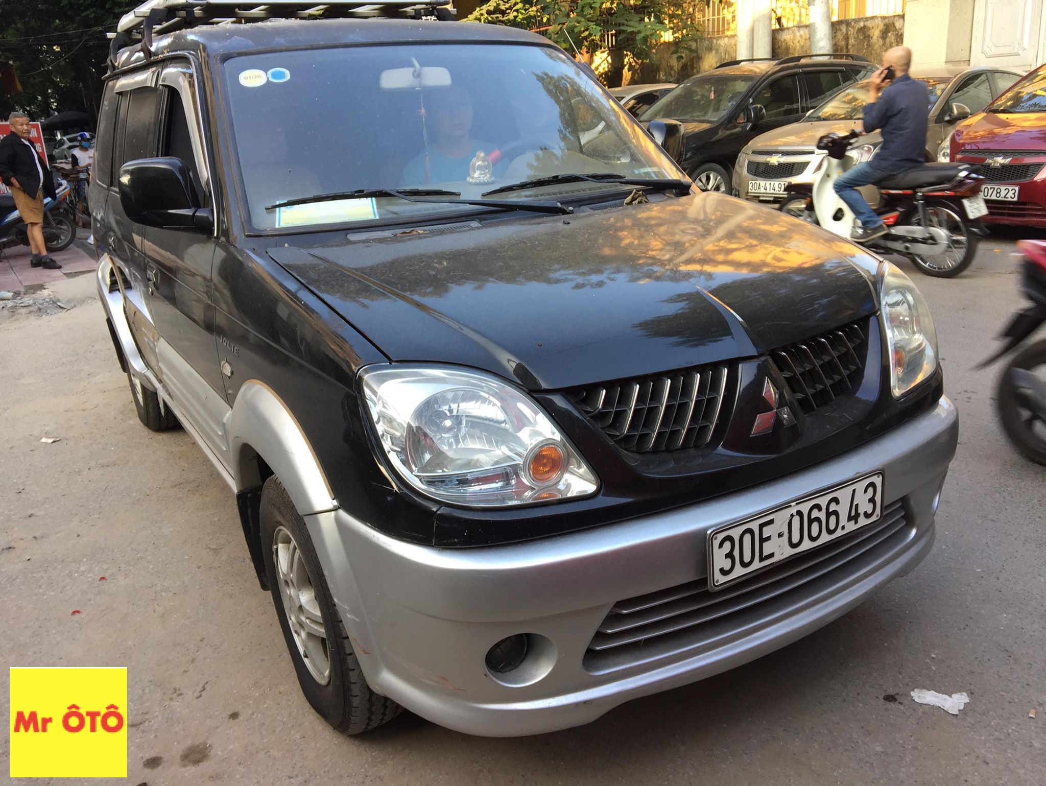 Rèm Che nắng xe Mitsubishi Jolie loại 1 có hút nam châm, Vải dày dặn, chống nắng tuyệt đối