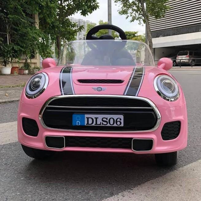 Ô tô xe điện trẻ em MINI COOPER DLS06 đồ chơi cho bé 2 động cơ (Đỏ - Hồng - Trắng