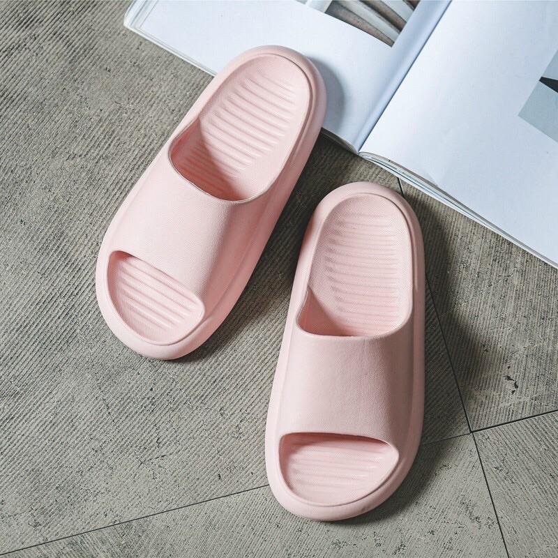 Dép đúc siêu nhẹ