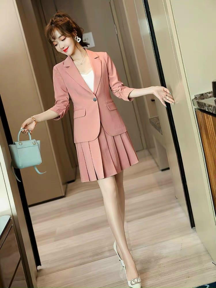 Set vest phối váy kèm áo thun