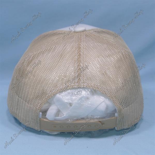 Nón kết lưới in đại bàng in chữ Freedom phía sau khóa nhựa phía trong và trước có tem vòng đầu 55-58cm - Kaki & kem