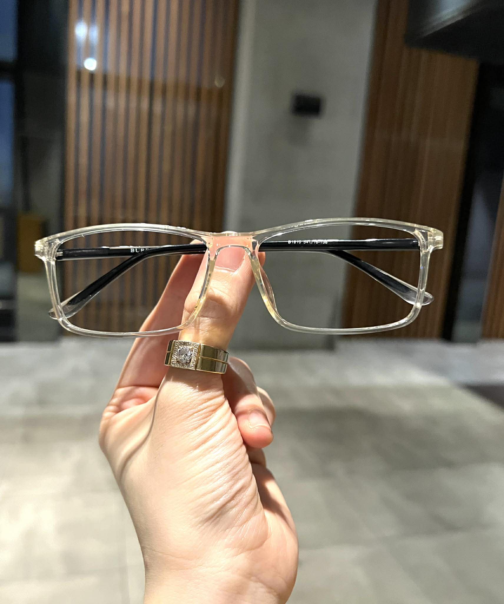 Kính gọng chữ nhật trong suốt dáng basic cao cấp cho nam nữ