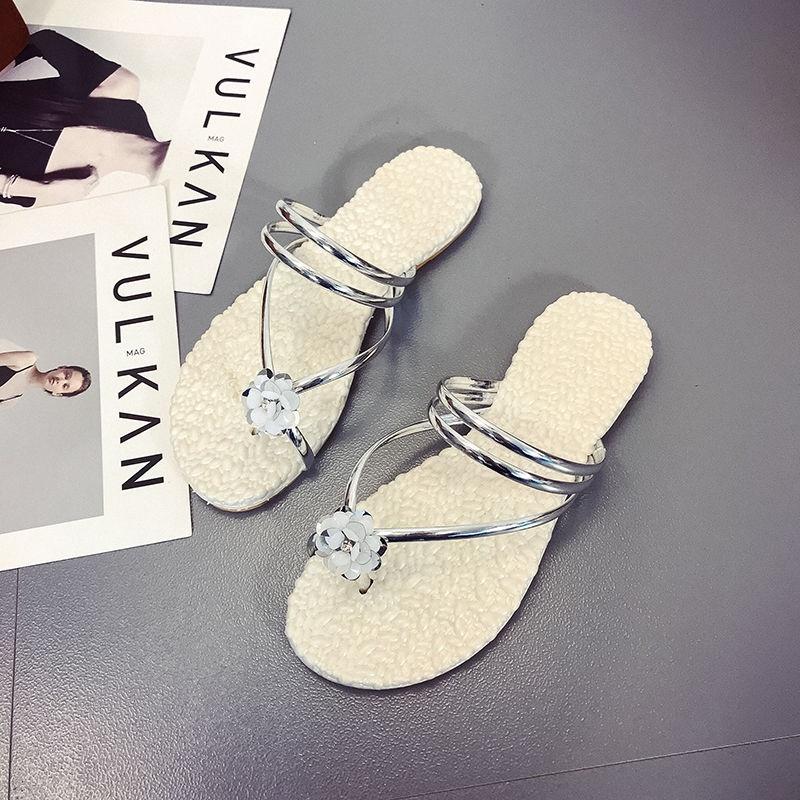 Internet celebrity ins sandals summer anti-skid massage clip women's flip-flops wearing student Korean flat sandals