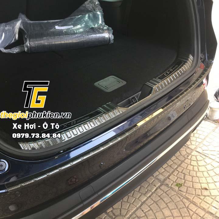 Bộ Ốp bậc cốp Mazda CX8, CX-8 vân Carbon