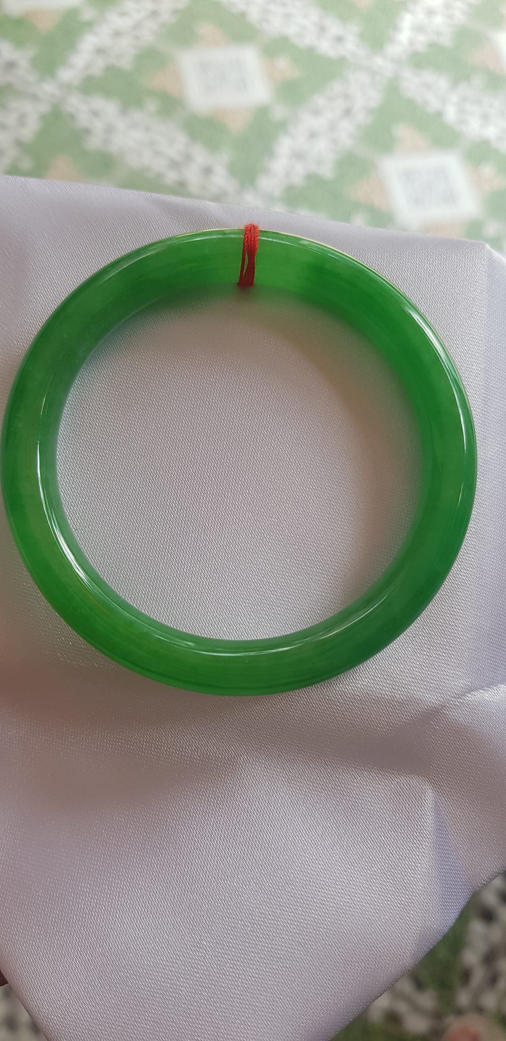 Vòng tay nữ đá cẩm thạch Ngọc Lý A Sịn 54mm x cọng 8mm Màu Xanh Lý đậm đều sáng bóng mượt đẹp Nữ 53kg - 60kg đeo mệnh Mộc mệnh Hỏa mệnh Thủy ạ