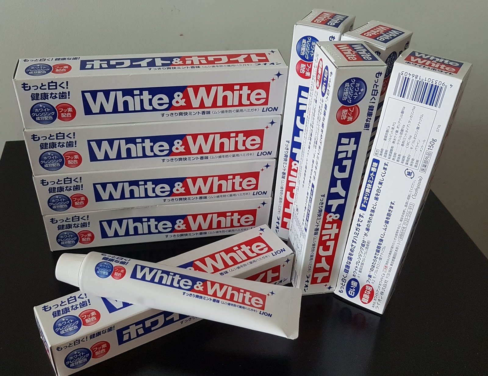 Bộ 2 tuýp kem đánh răng White and White Nhật Bản