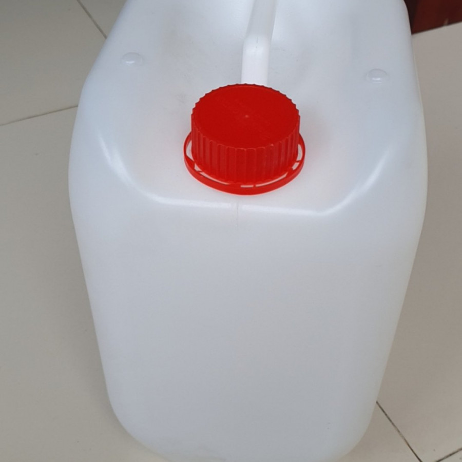 can nhựa 10L trắng