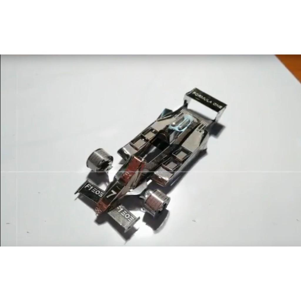 Mô Hình Lắp Ráp 3d 2 Mẫu Xe Đua Lotus F1 Và Ferrari