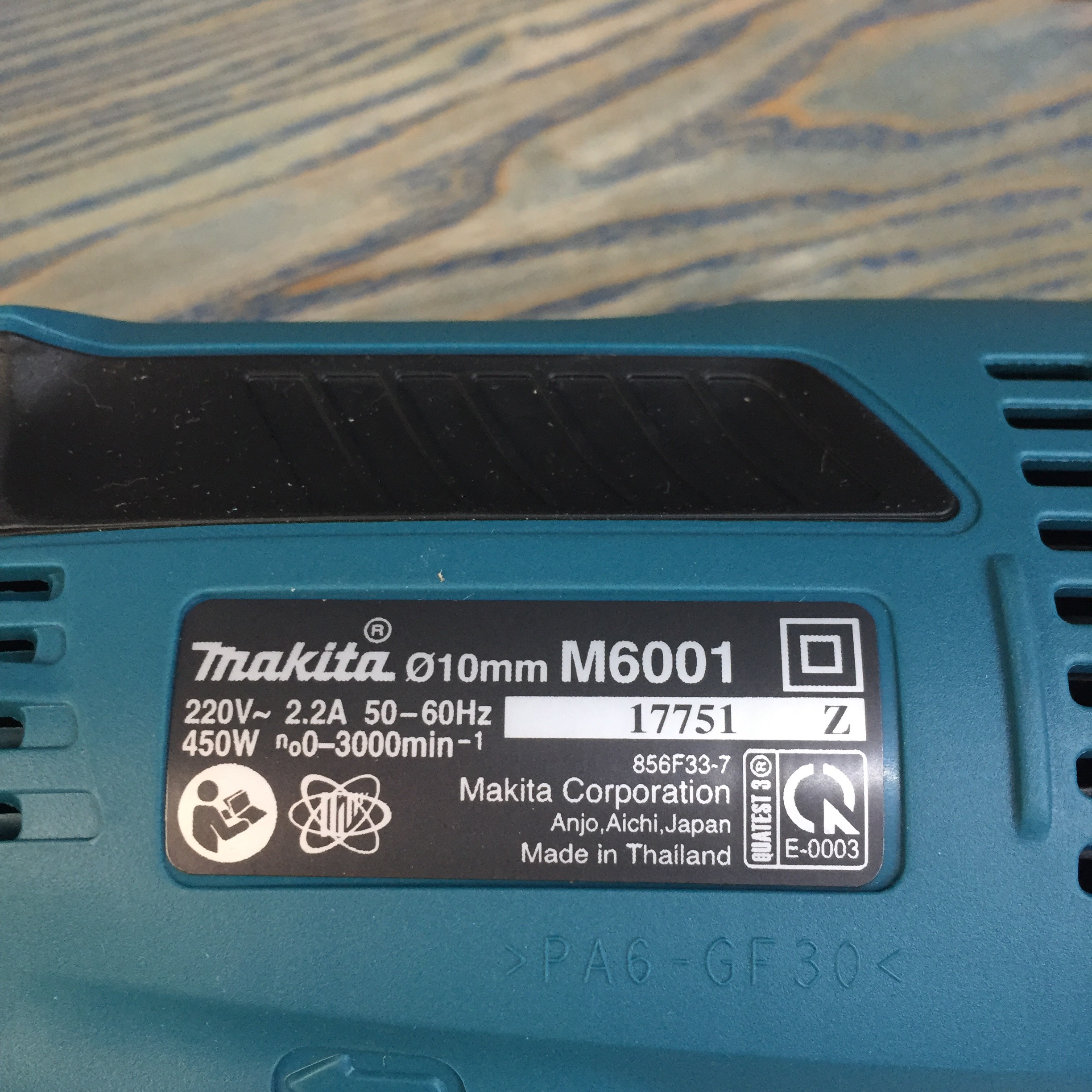 Máy khoan 450W - 10mm Makita