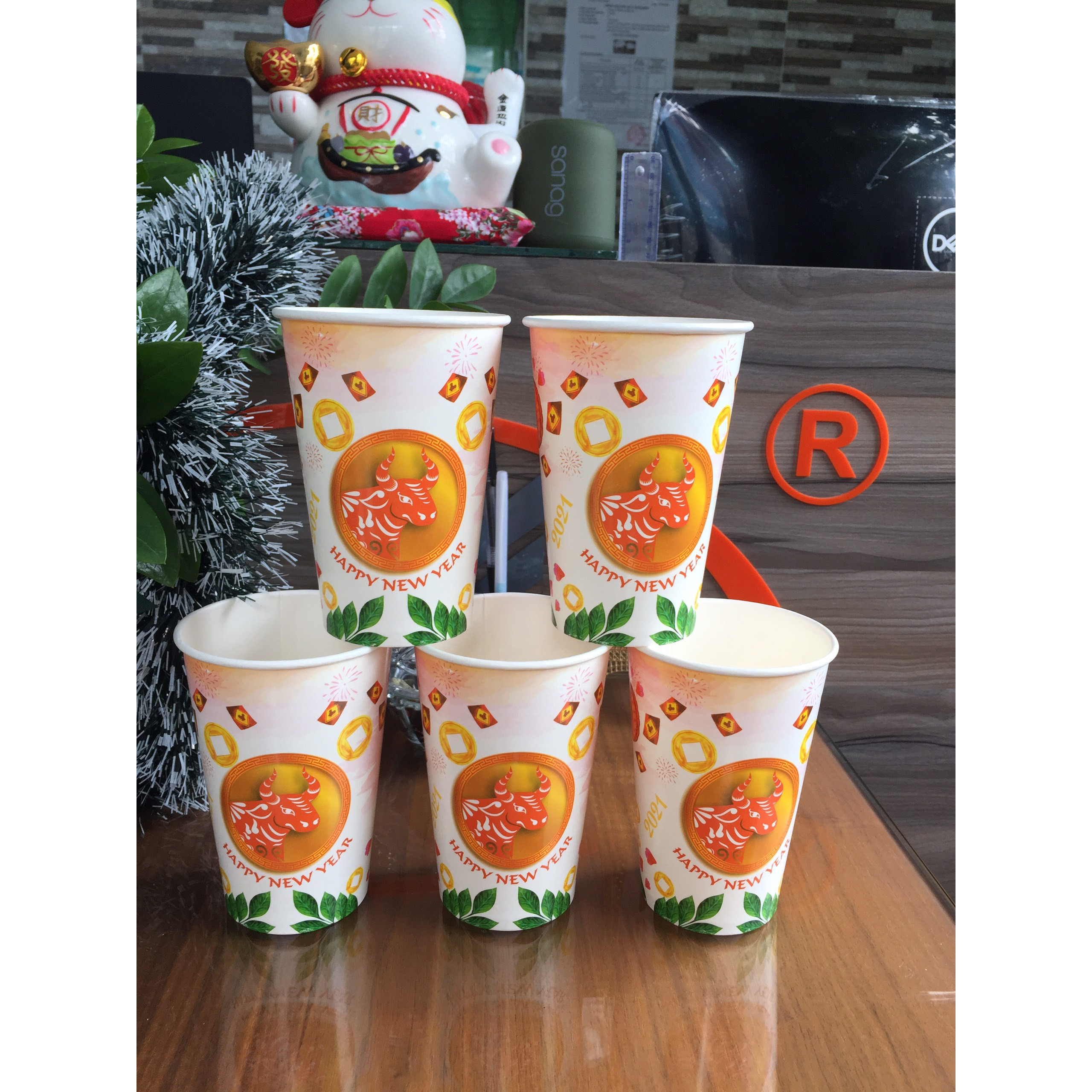 Ly giấy 16oz Happy New Year (480ml) 2PE lốc 50 cái (không gồm nắp)