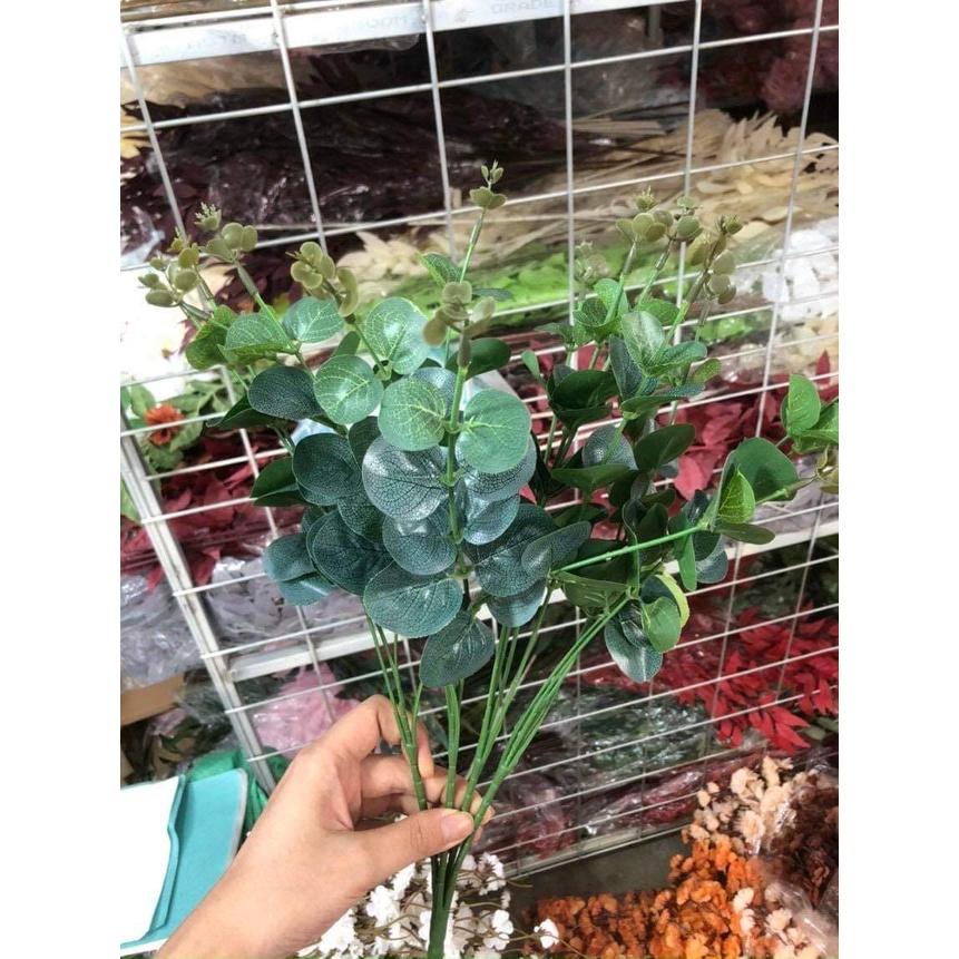 Cụm lá táo 16 nhánh trang trí hoặc làm lá điểm cho bình hoa/Hoa giả
