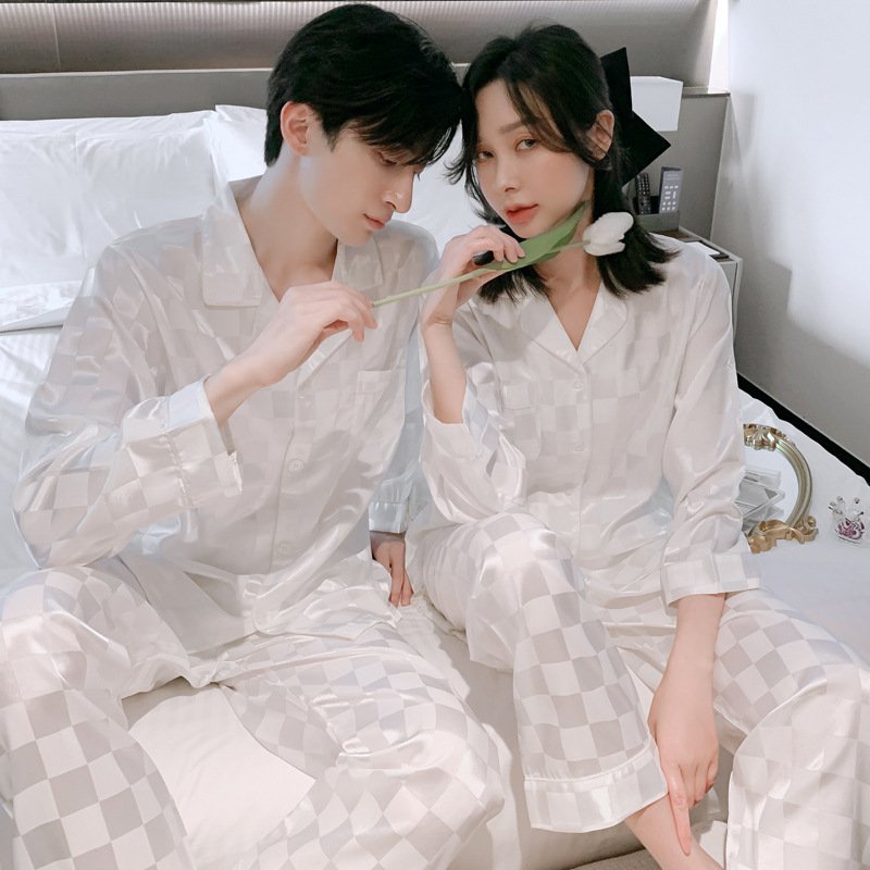 Đồ bộ Pyjama Nữ chất liệu phi bóng rũ mềm mại,nền caro đơn giản tao nhã 88227