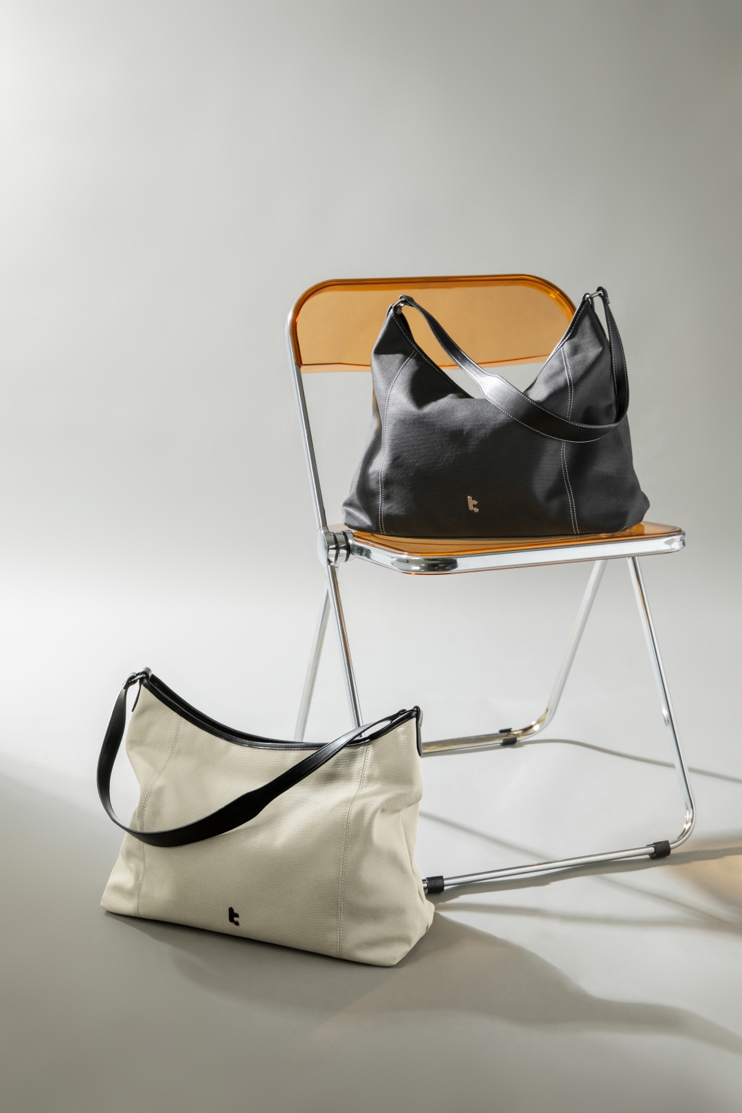 Combo Túi Xách Và Túi Chống Sốc Tomtoc Versatile - T28 Laptop Tote T28M1