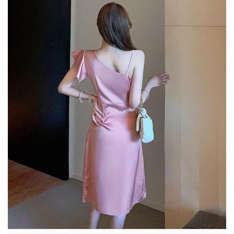 ĐẦM XOÈ TRỄ VAI NHÚN BÈO