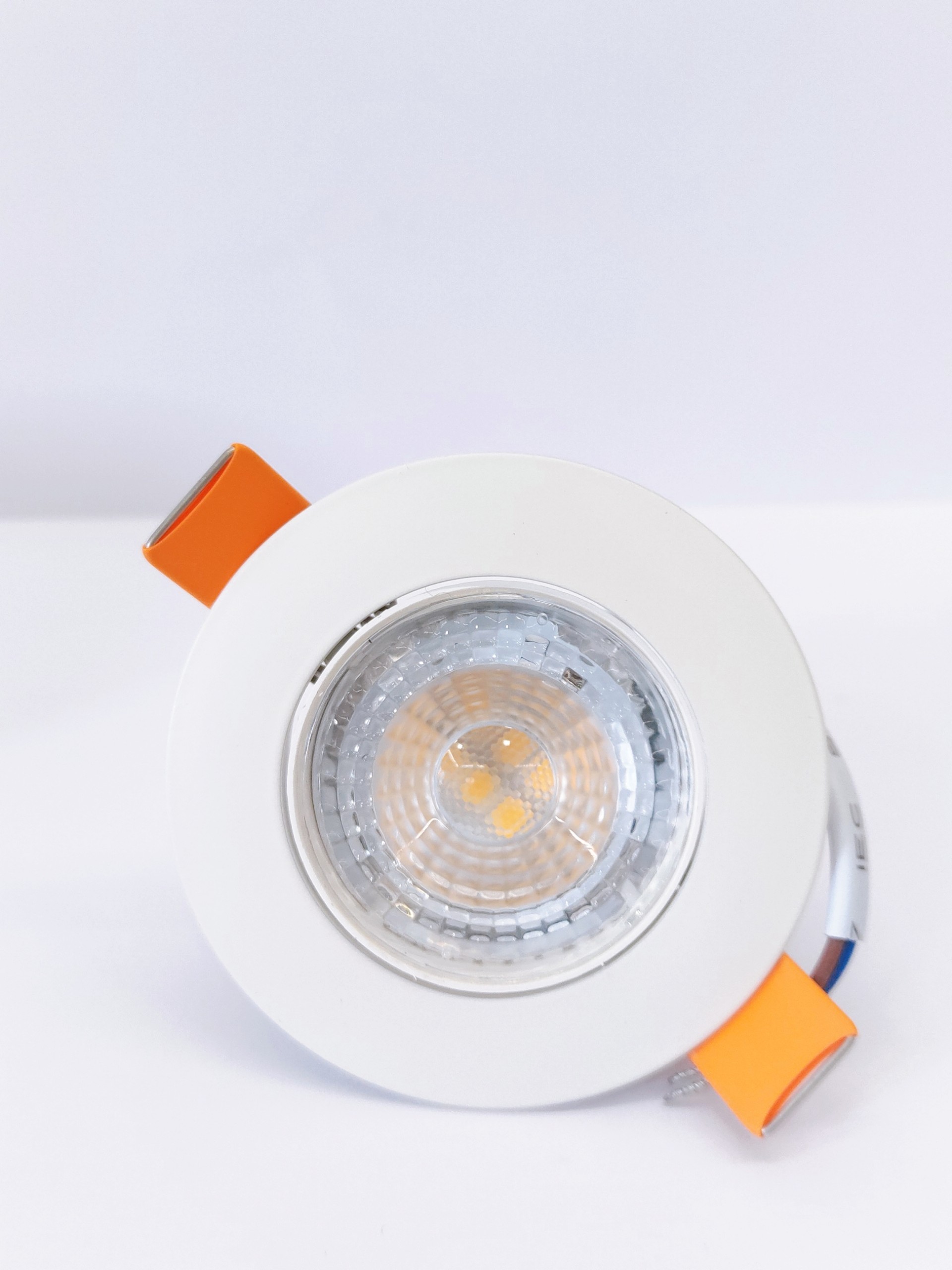 ĐÈN ÂM TRẦN LUMAX - RAL65/W/6W - TUỔI THỌ 30.000 GIỜ - XX THÁI LAN