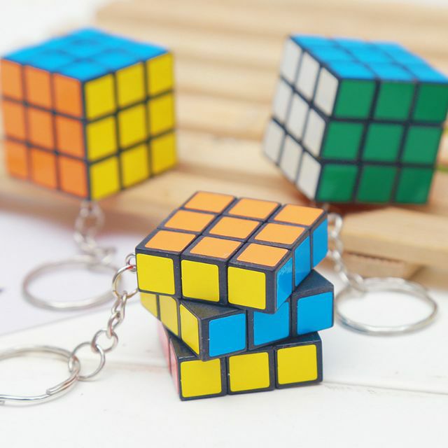 MÓC KHÓA RUBIK 3X3, CÓ THỂ XOAY ĐƯỢC KHỐI LẬP PHƯƠNG (Giao Hàng Theo Mẫu Ngẫu Nhiên)