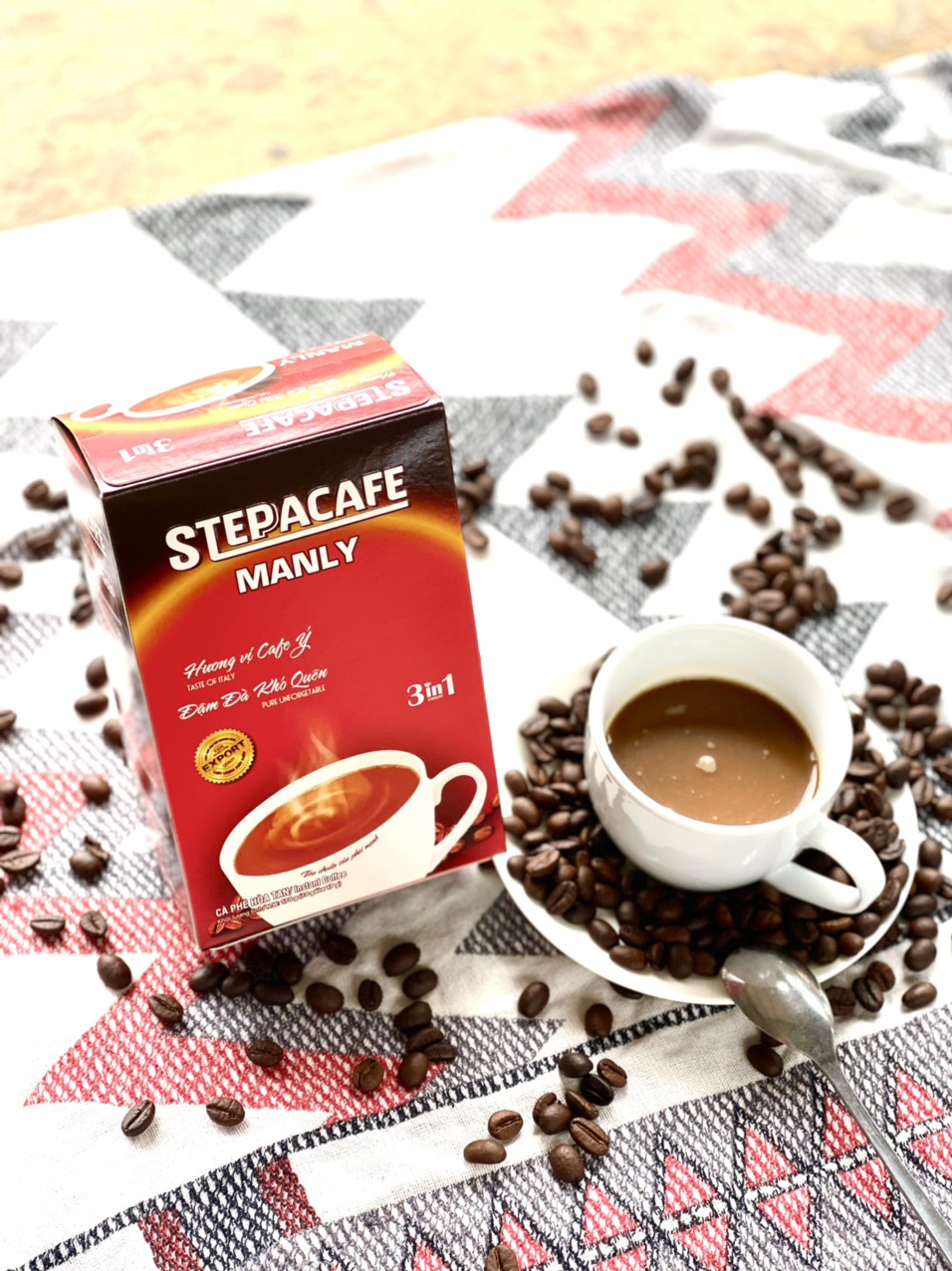 STEPPACAFE-Cà phê sữa hoà tan Manly 3in1 (Hộp 10 gói x 17g)